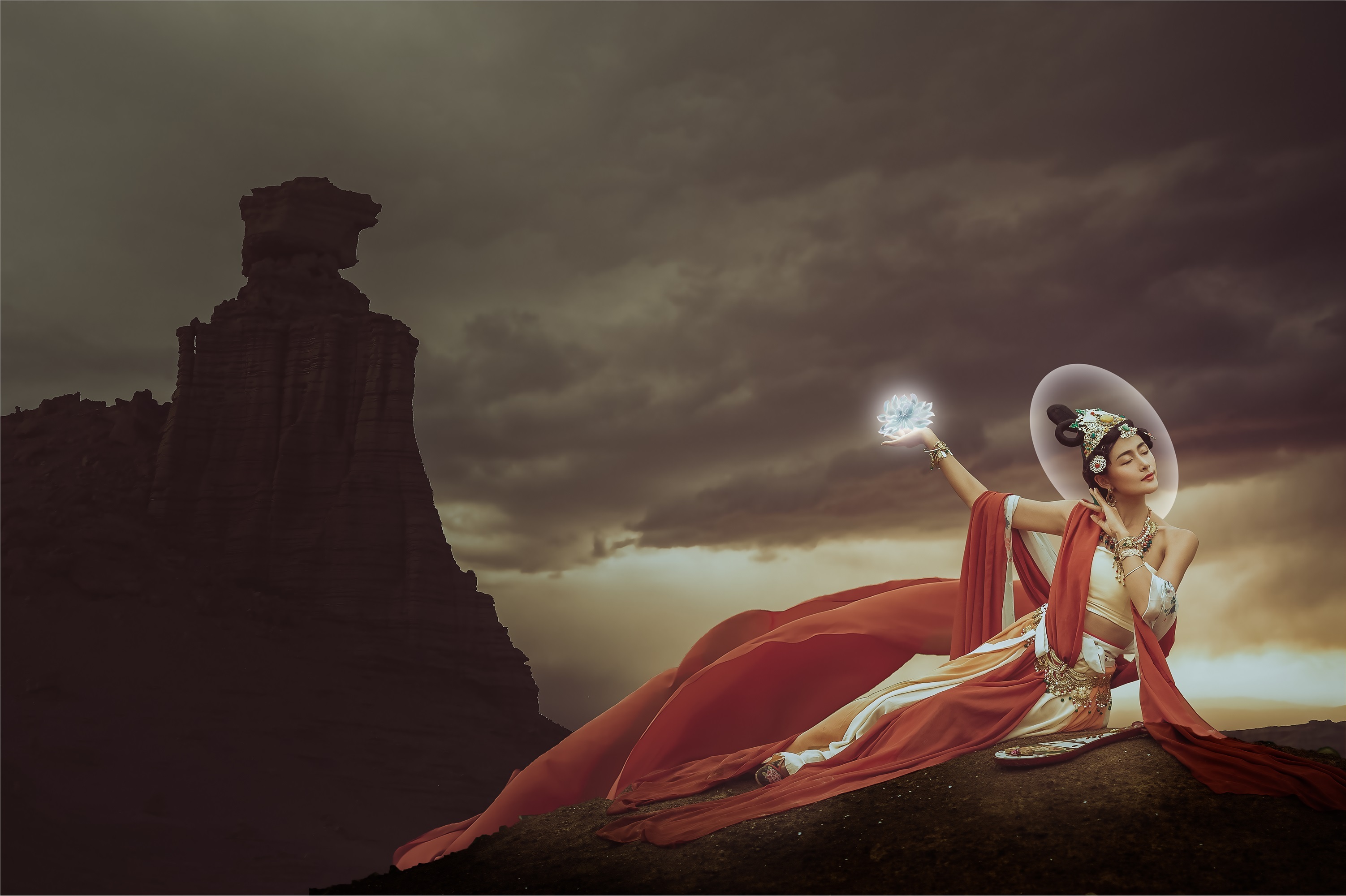 YITUYU艺图语 2021.07.14 大漠胡杨情 婉君